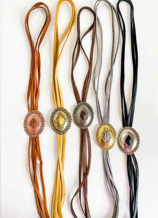 Modern Bolo Concho Necklace, Deerskin Leather Bolo Necklace, Western Statement Necklace, Punchy Jewelry, choose leather and concho color