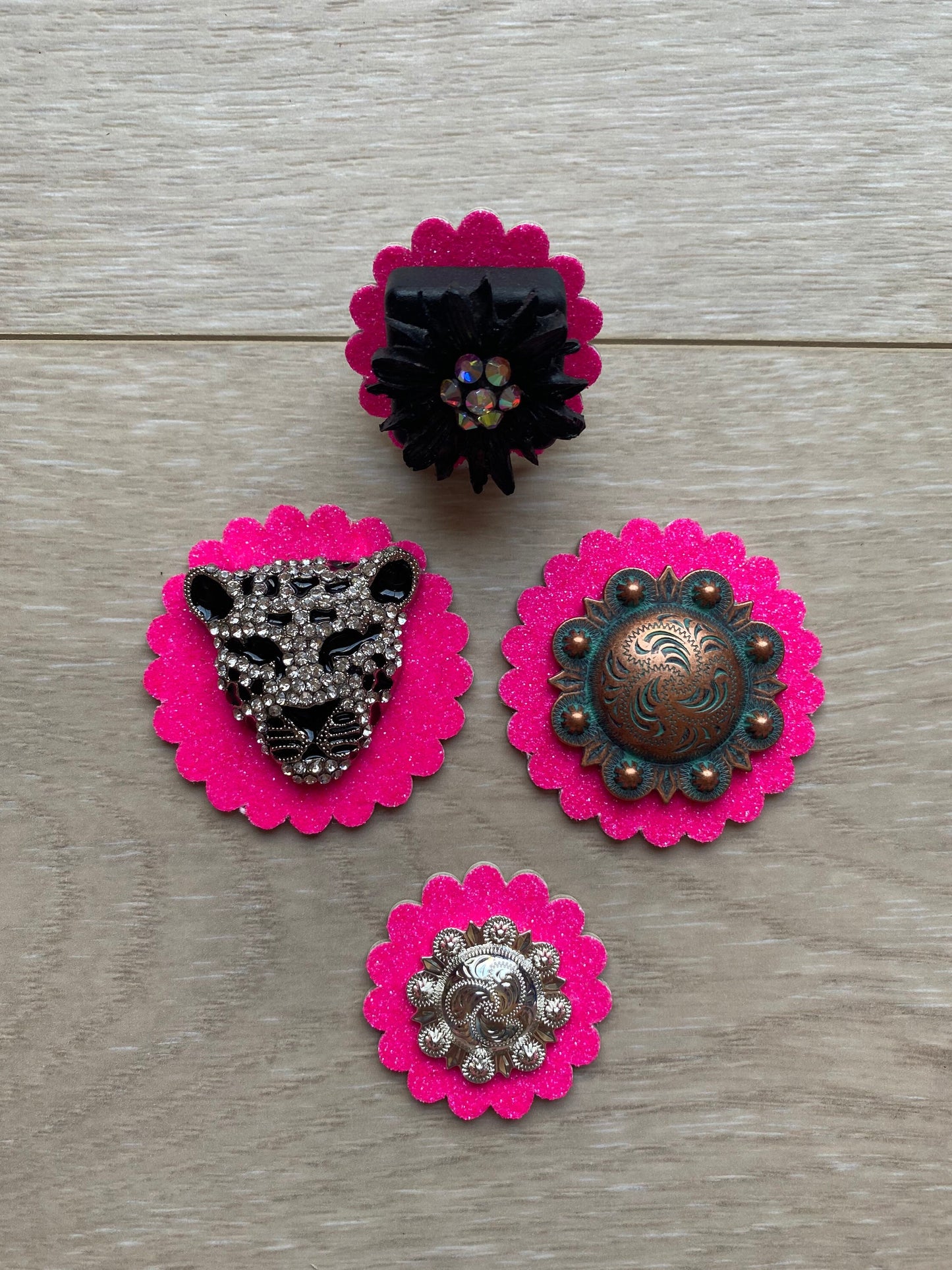 Pink Glitter Leather Rosettes, Hot Pink Glitter Rosettes, Saddle Set Rosettes, set of 6 rosettes, Neon Pink Rosettes, Bling Conchos