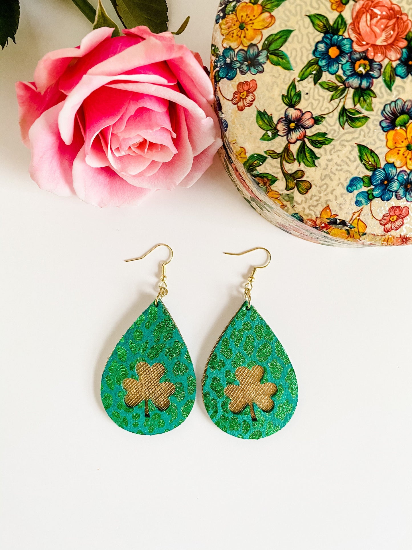 St Patricks Day Earrings, Shamrock Earrings, Teardrop Earrings with Shamrock Cutout, Clover Earrings, Green and Gold Lucky Earrings